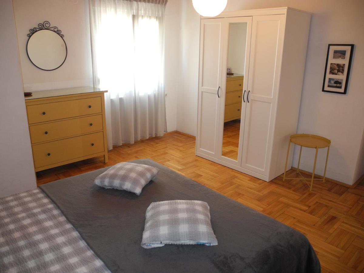 Biro App 4+1 Pax Apartment Crikvenica Exterior photo